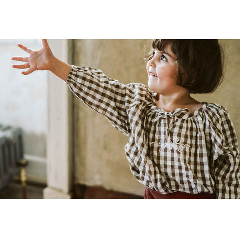 BLUSA VICHY CON BORDADO A MANO Little cotton clothes