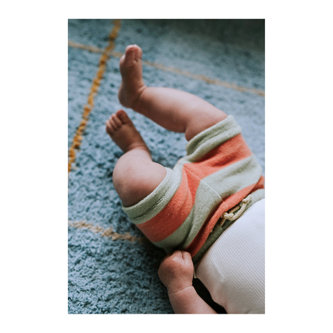 Sproet & Sprout PANTALÓN BEBÉ CORTO RAYAS